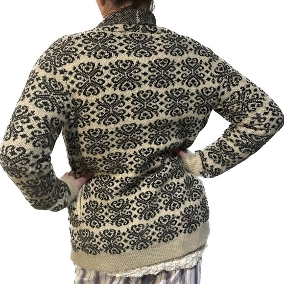 Moon Collection - Cardigan With Pockets - Picture 5 of 8